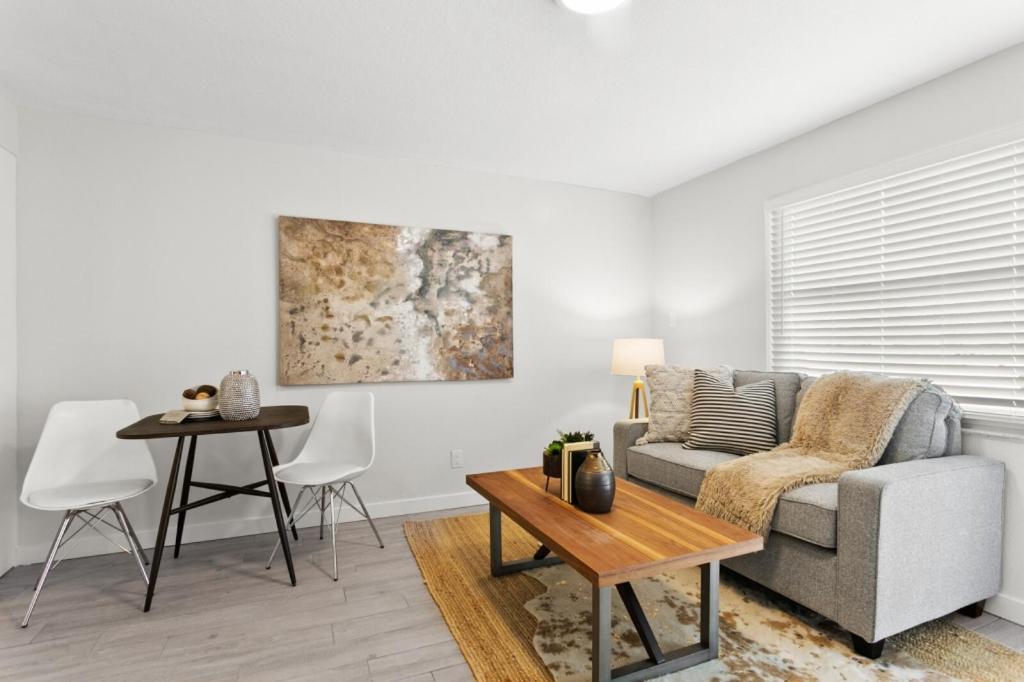 University Serenity Suites Tampa Esterno foto
