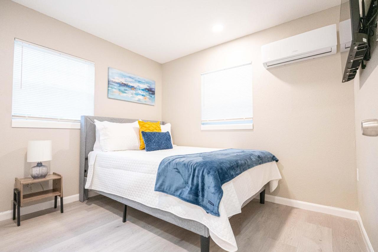 University Serenity Suites Tampa Esterno foto