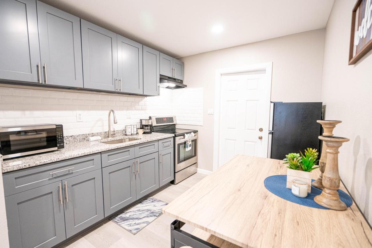 University Serenity Suites Tampa Esterno foto