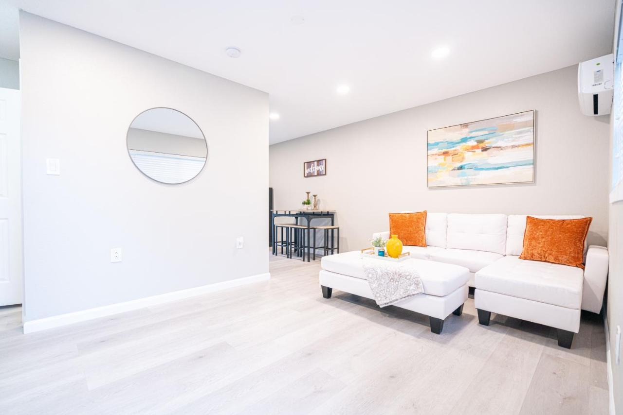 University Serenity Suites Tampa Esterno foto