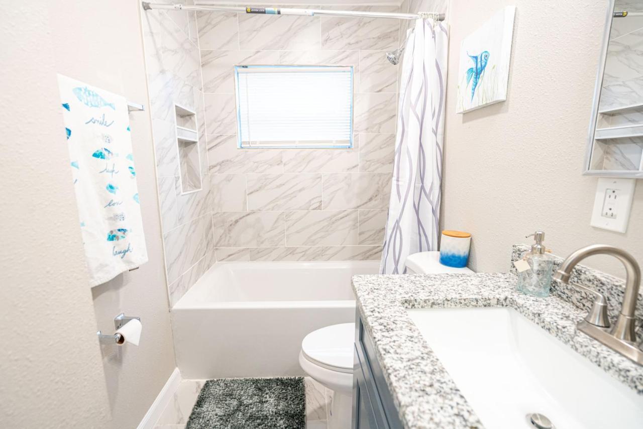 University Serenity Suites Tampa Esterno foto