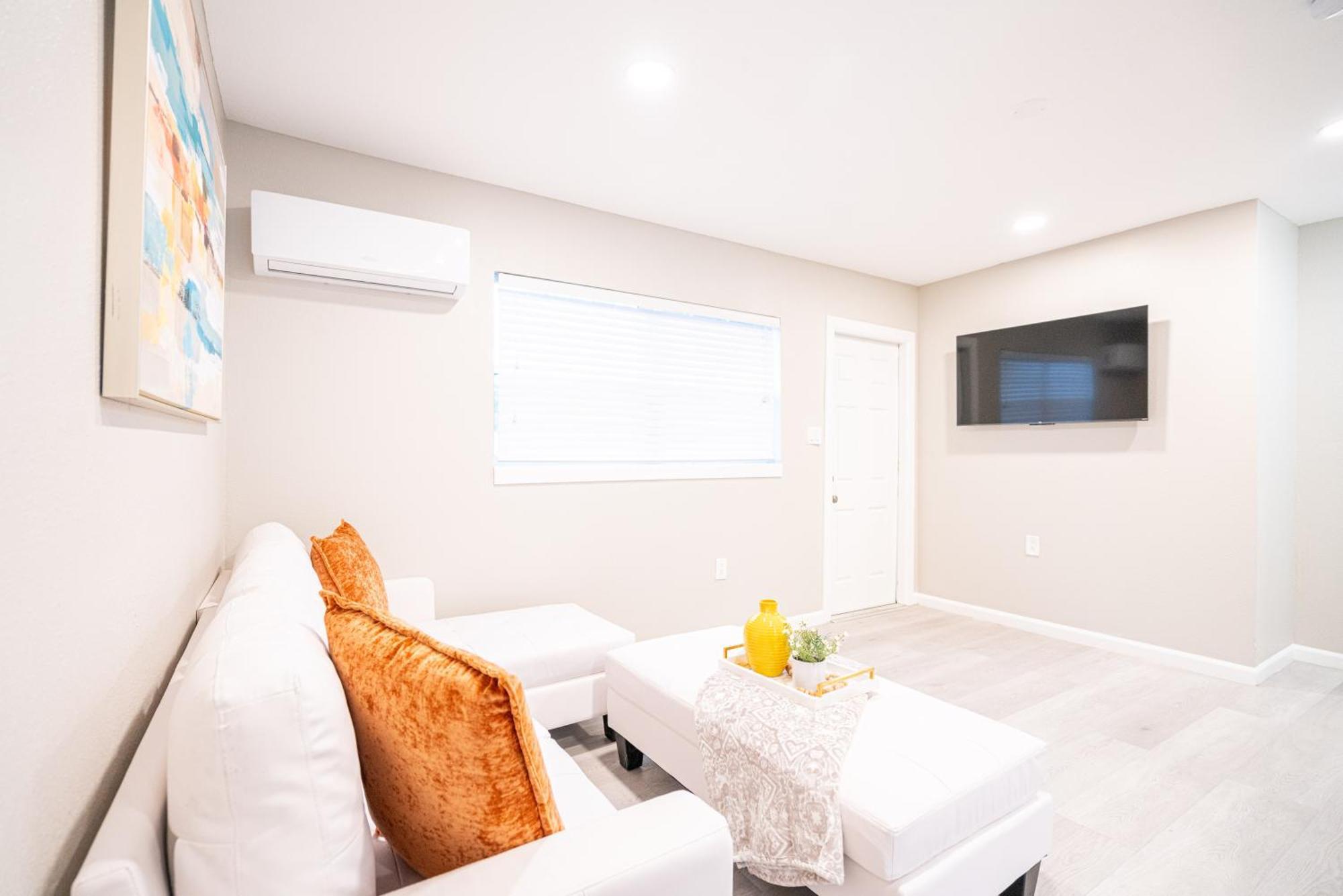 University Serenity Suites Tampa Esterno foto